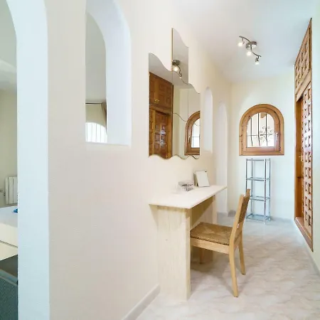 Villa Kalmias By Interhome