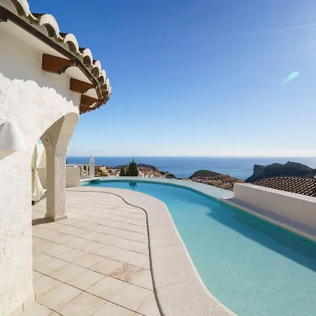 Villa Kalmias By Interhome